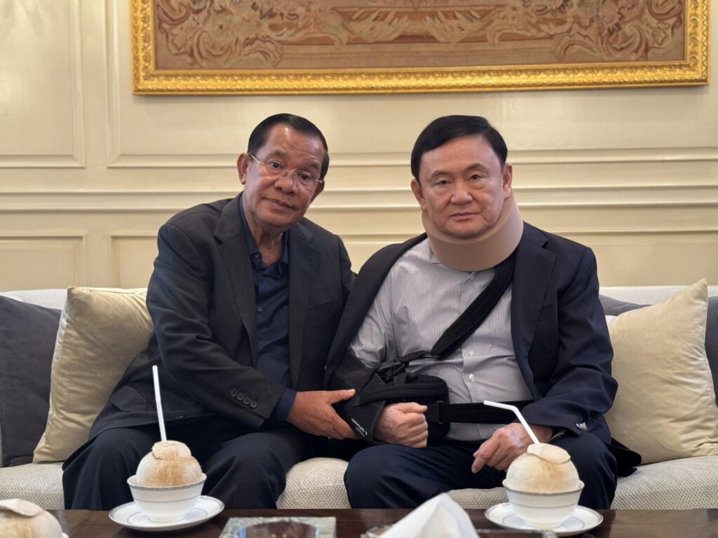 洪森亲王赴泰探望泰国前总理他信