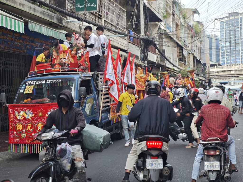 元宵节遇上“冷静日”  游神活动受限但风采依旧