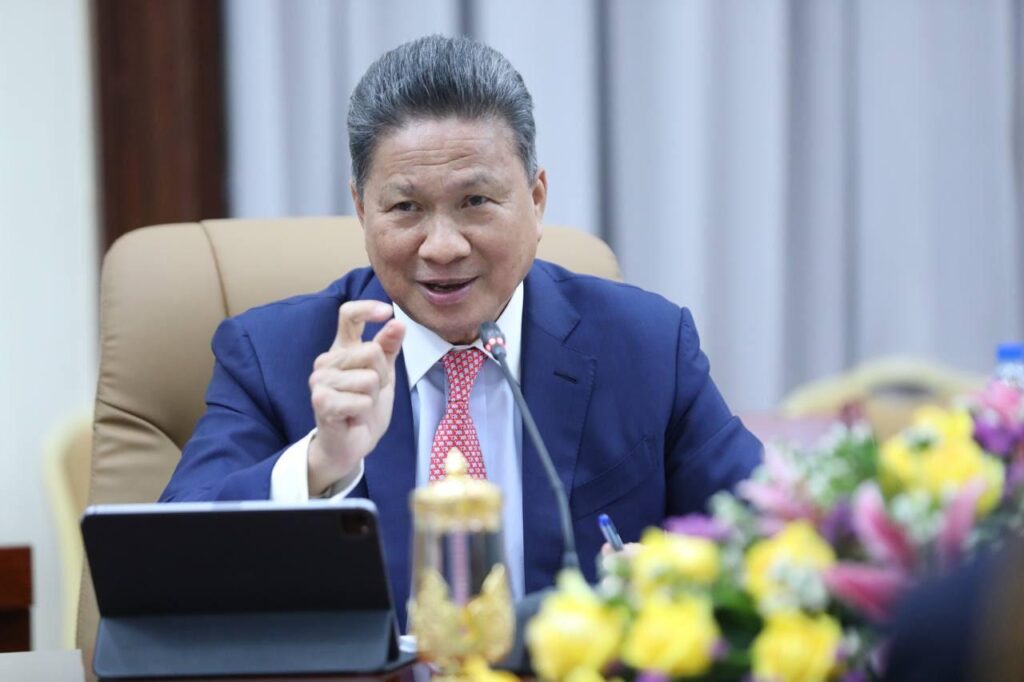 副总理孙占托重申柬埔寨新届政府对各国投资者一视同仁