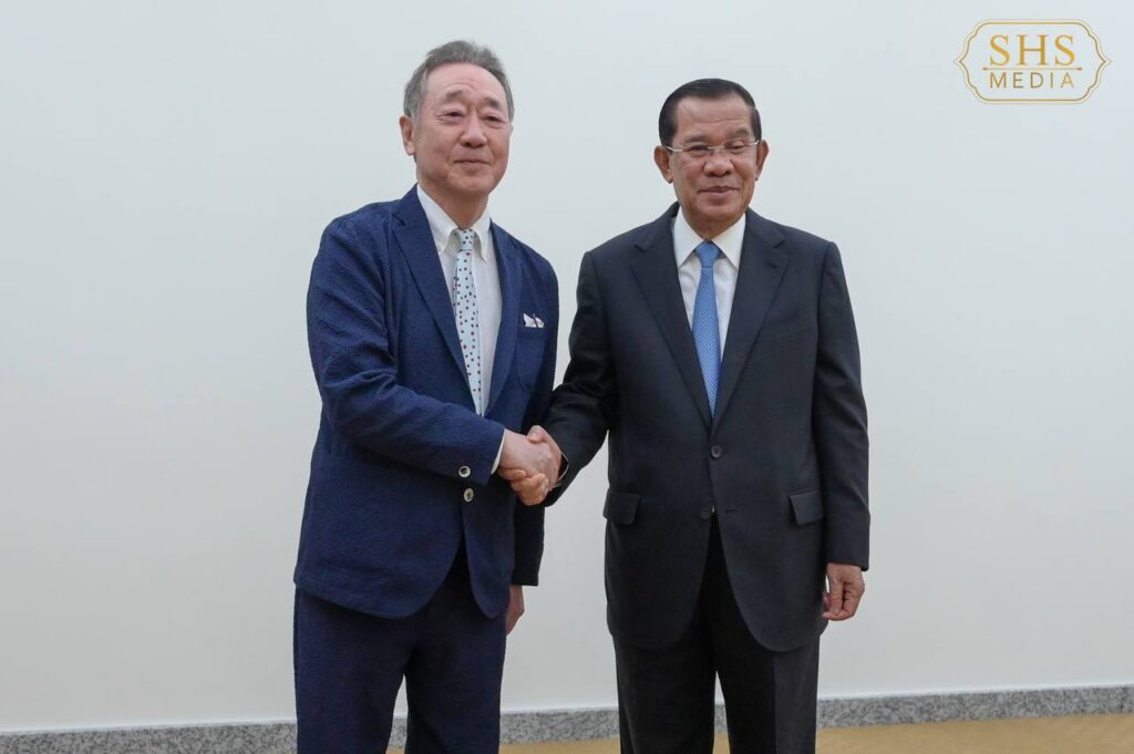 洪森亲王会晤韩国客人受邀出席世界知识论坛