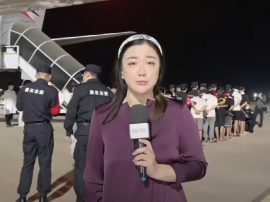 首批130名中国籍涉赌诈违法犯罪嫌疑人从柬埔寨被押解回国