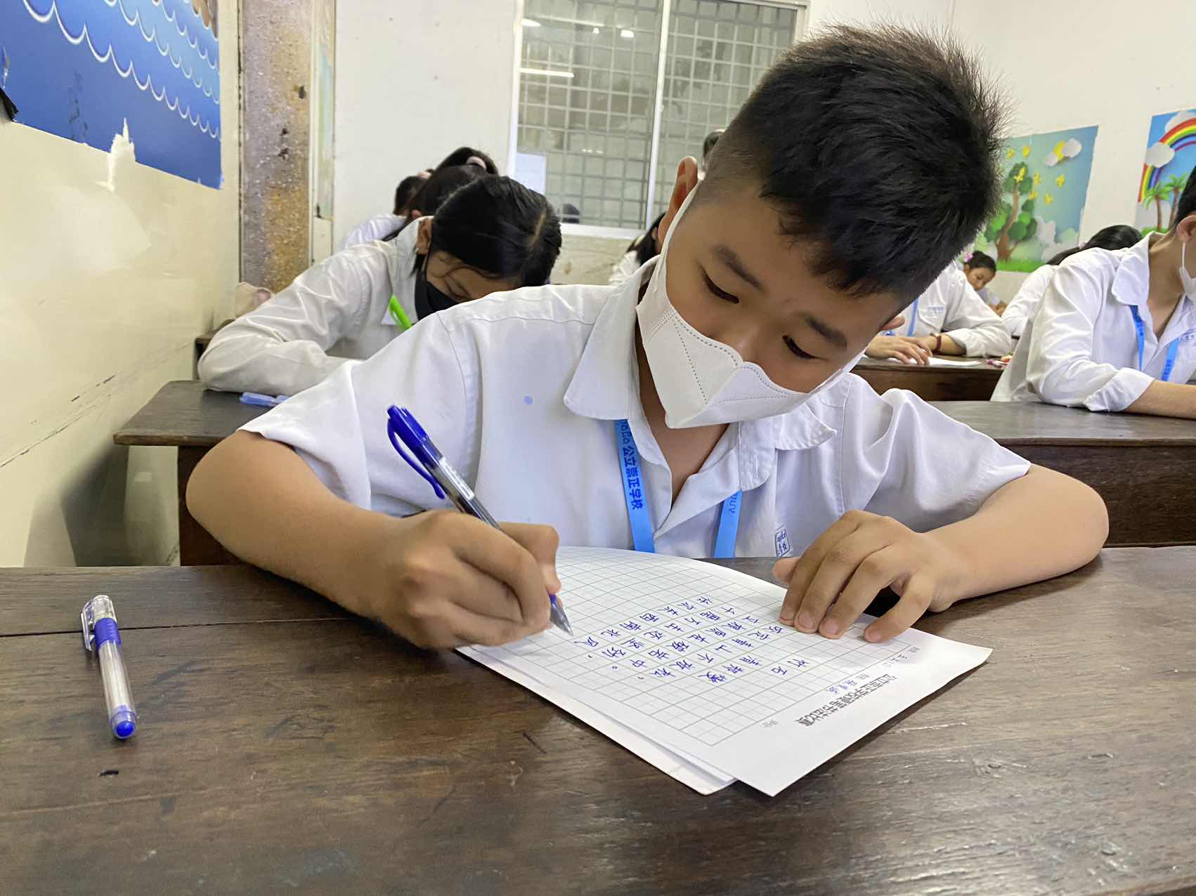 崇正学校举行硬笔书法比赛