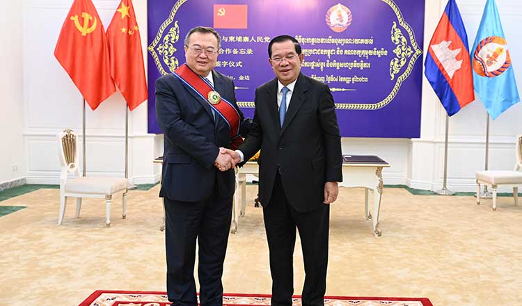 洪森亲王：柬中关系正处于历史最高水平