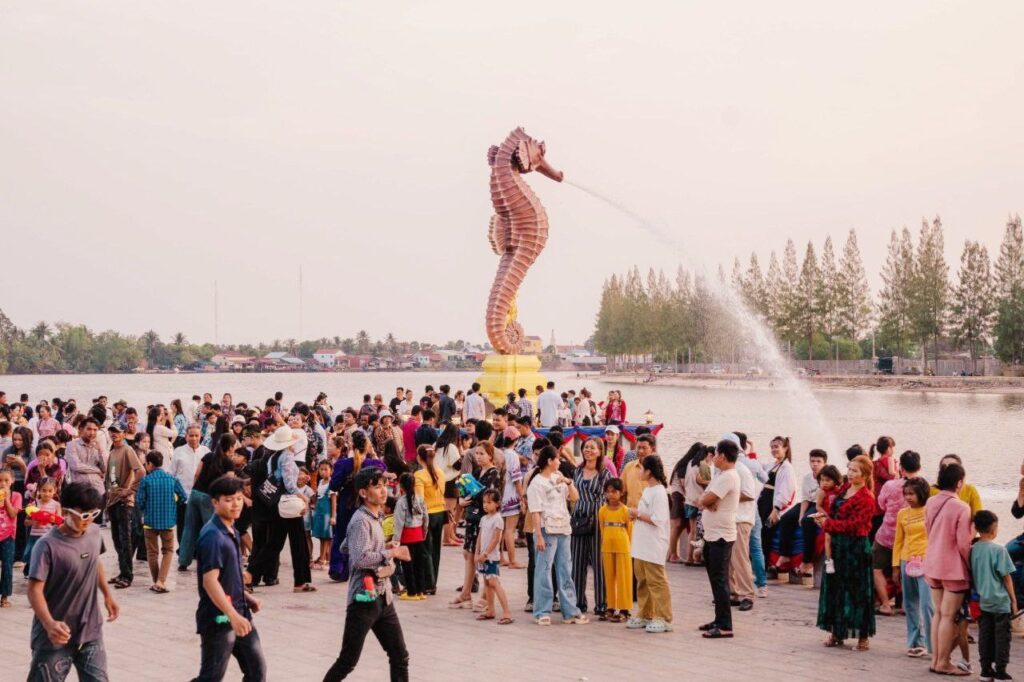 贡不正发展成为柬埔寨第二大旅游城市