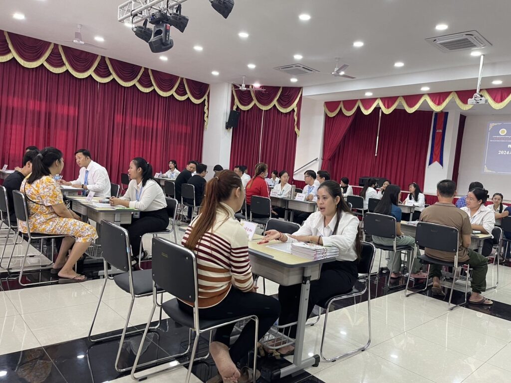 加强家校交流 构建和谐教育